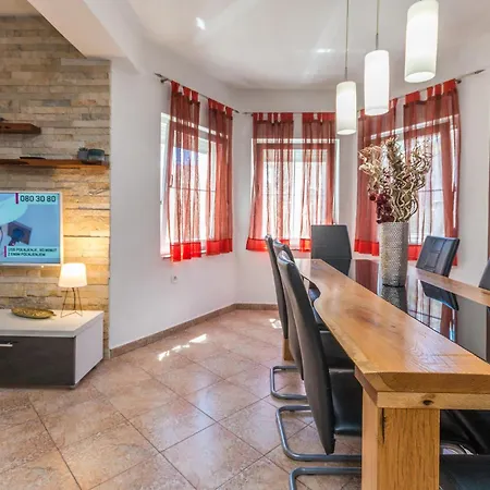 Apartment Lovely In With Outdoor Swimming Pool *