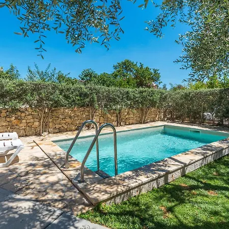 Apartamento Beautiful In Bibinje