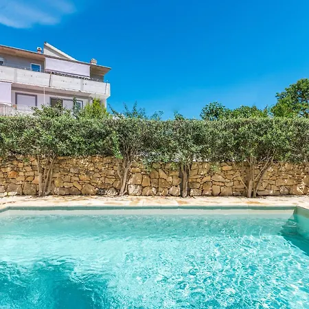Apartment Lovely In With Outdoor Swimming Pool Bibinje